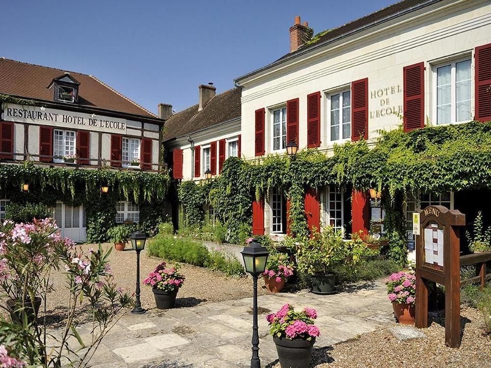 Logis Hotel Auberge De L'Ecole Pontlevoy Exterior photo